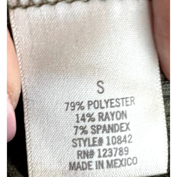 Alya Rib Knit sweater Dress Women Green Size Small Stretch Cap Sleeve Business - Picture 7 of 8